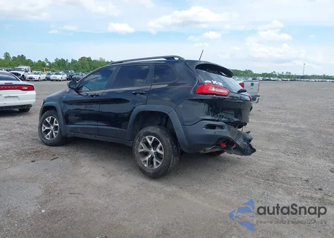 2018 Jeep Cherokee Trailhawk 4X4 from USA, damaged, VIN 1C4PJMBB1JD522194